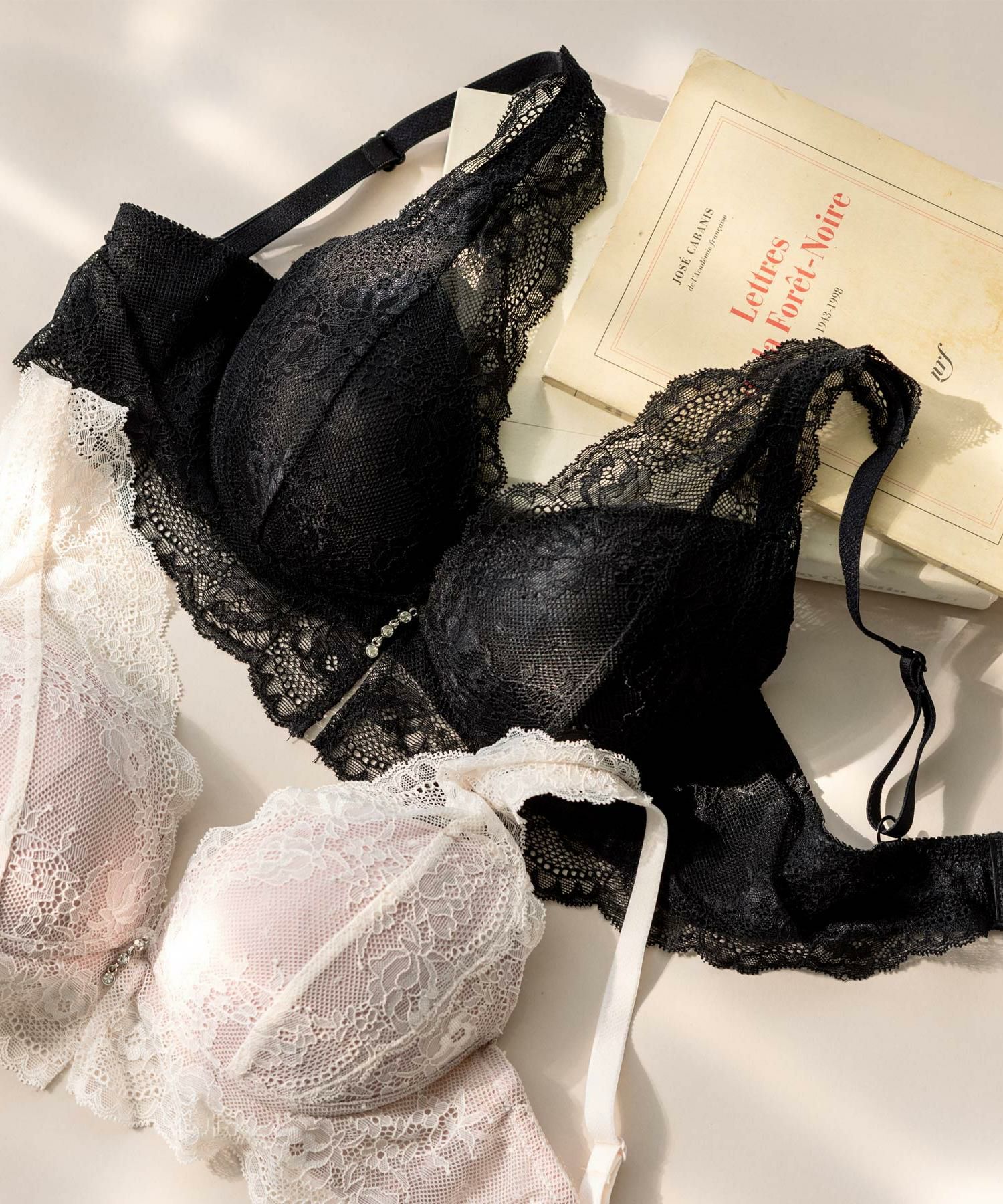 人気の「ふわ盛」パターン 「ふわ盛ブラ004」 | LACE fran de lingerie