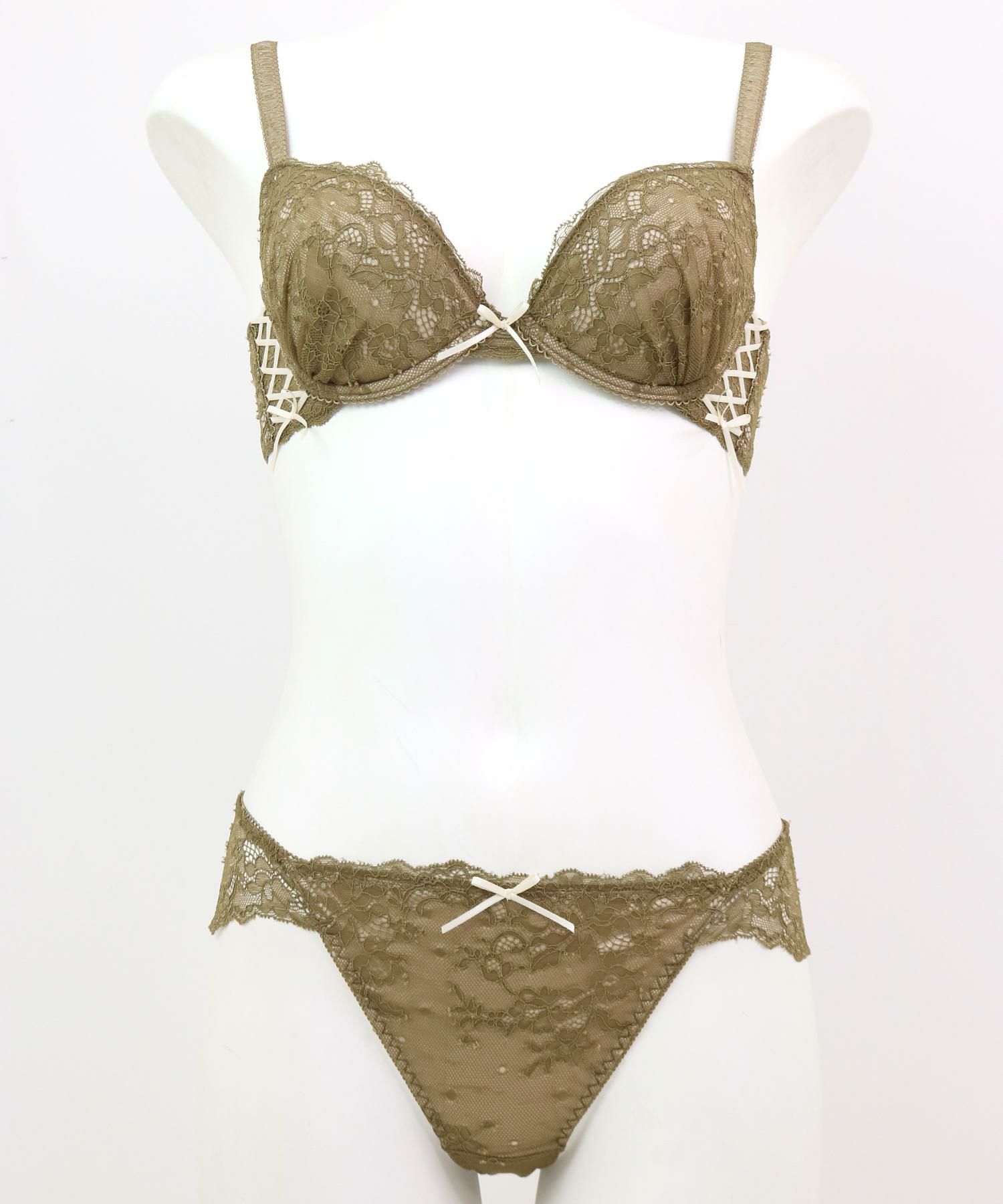 クラシック・ランジェリー 「クロスリボン」 | LACE fran de lingerie